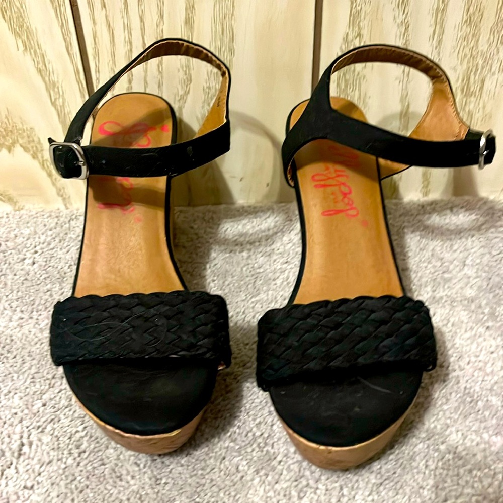 Jellypop black wedge sandals size 7.5